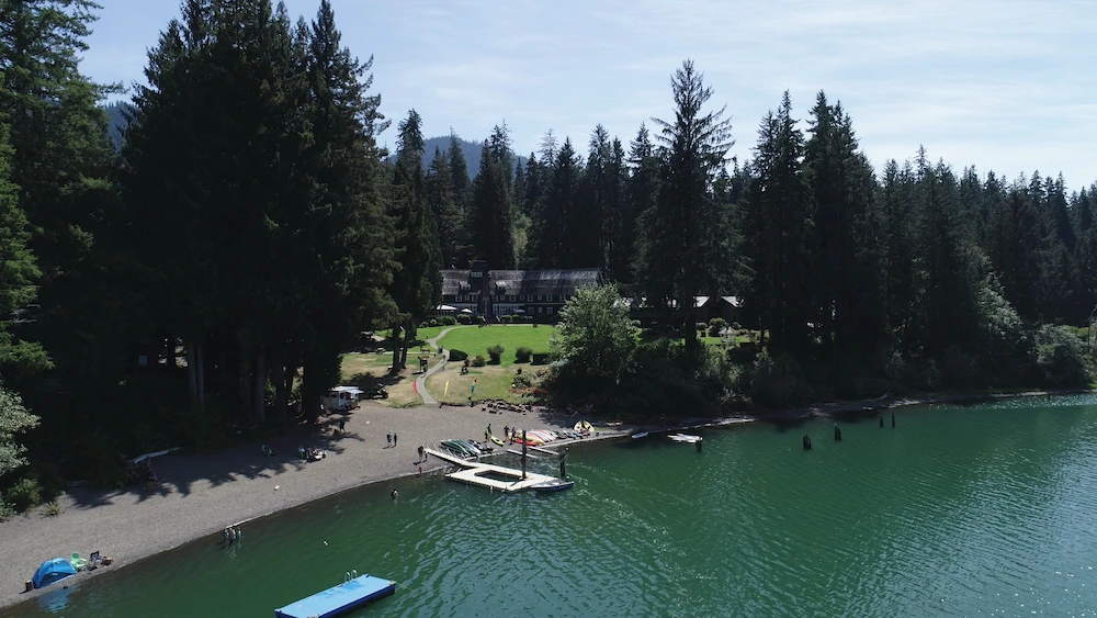 Lake Quinault Lodge in Washington